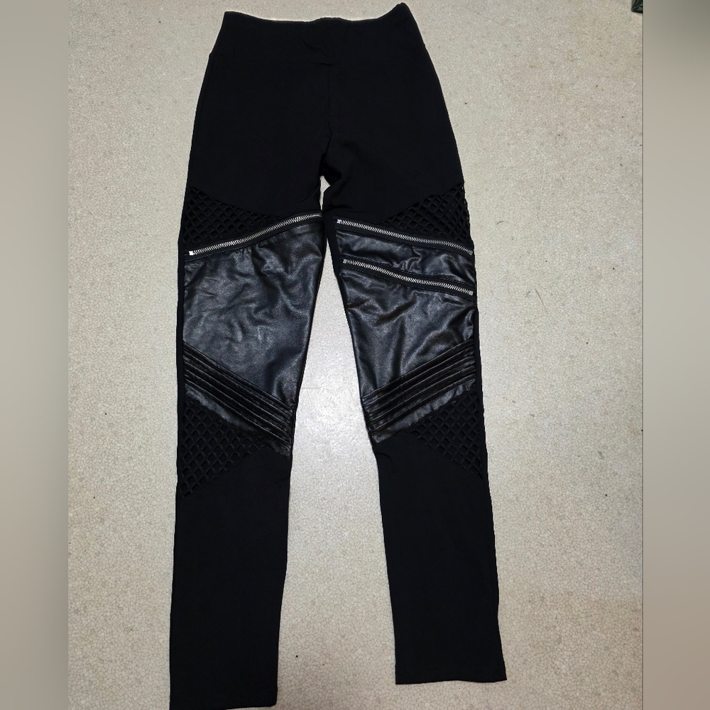 Killstar Black Leggings with Intricate Stitching
